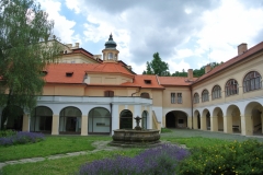 Prag2012008